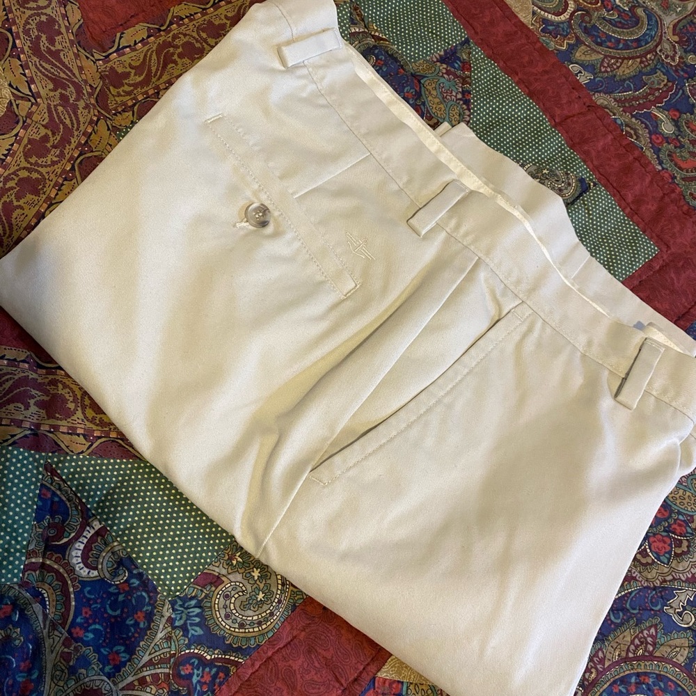 Tan Dockers 38/32 like new condition